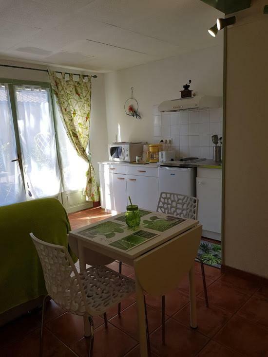 studio Côté Sud vert Sarlat Extérieur photo